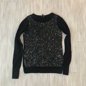 Like new pullover express sweater with sequins
